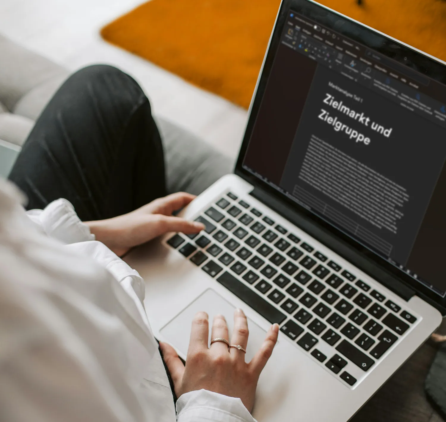 bild-kaffee-und-koepfe-textseite_pexels-vlada-karpovich-4050287 bild-kaffee-und-koepfe-textseite_pexels-vlada-karpovich-4050287